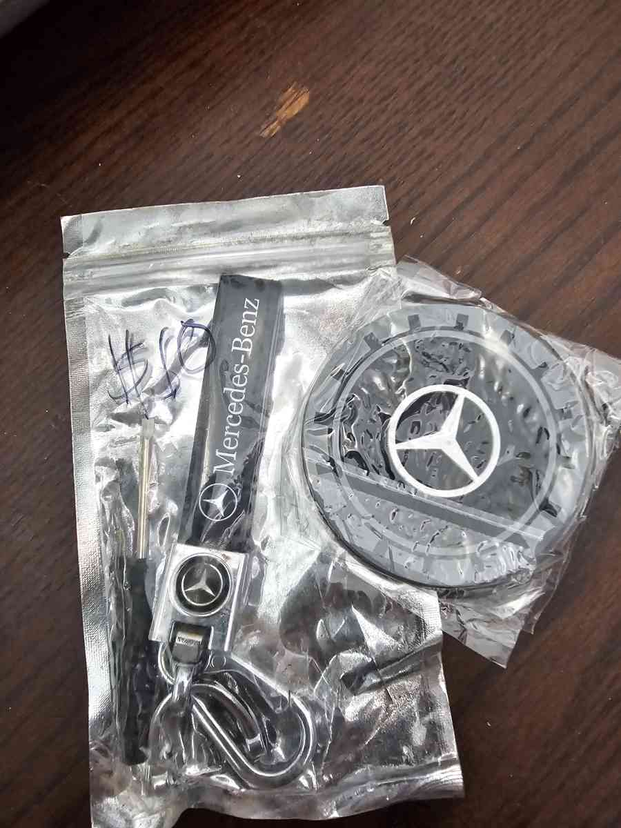 car accessories Keychain tire caps center hubcaps