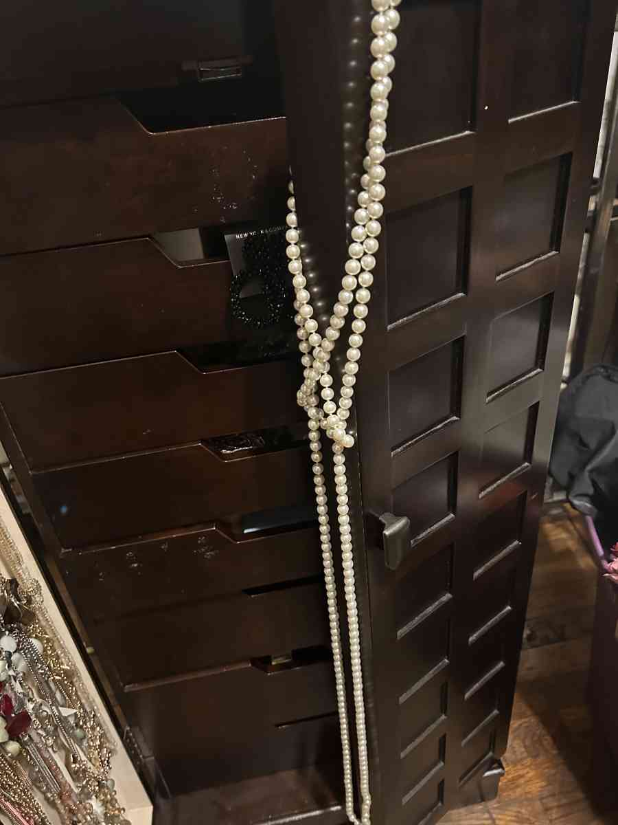 Custom jewelry handcraft art starting at 10up - San Antonio, Texas - FleaMarketBay