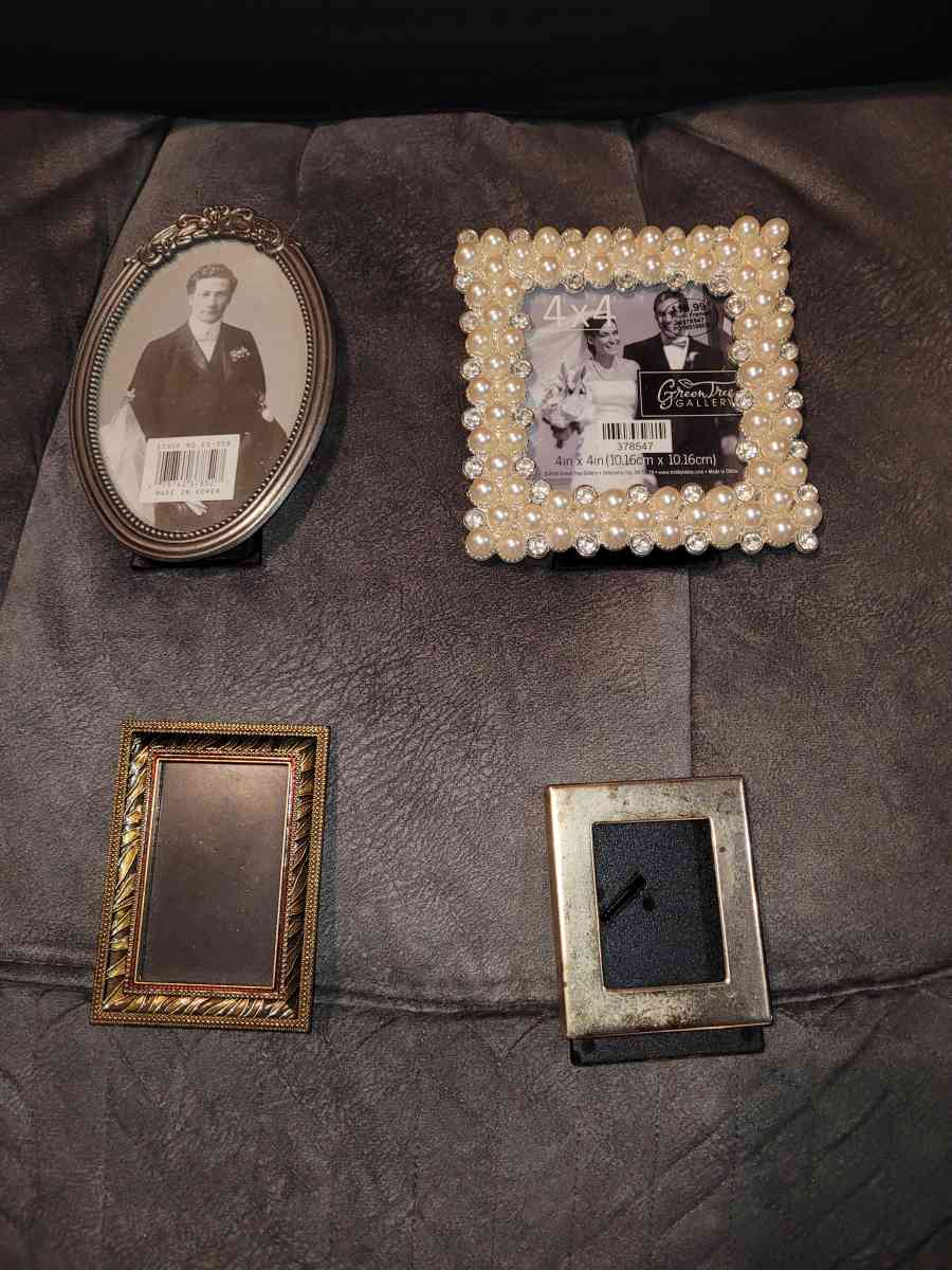 picture frames - Fort Worth, Texas - FleaMarketBay