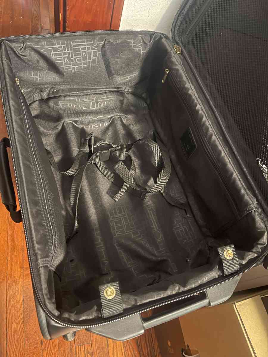 Diane Von furstenberg carry on luggage - Lyndhurst, New Jersey - FleaMarketBay