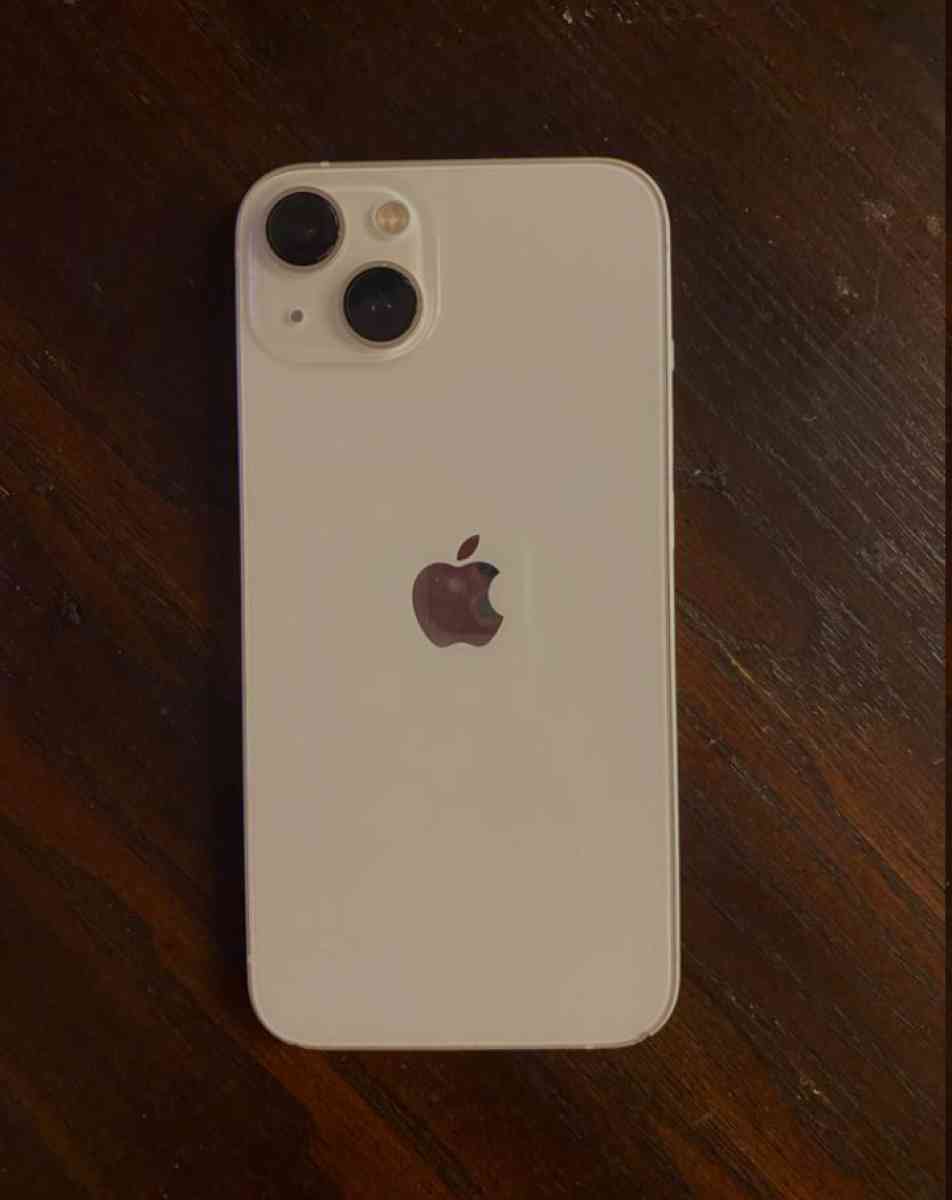 I phone 13 4GB RAM  128GB Starlight Unlocked - Adams, New York - FleaMarketBay