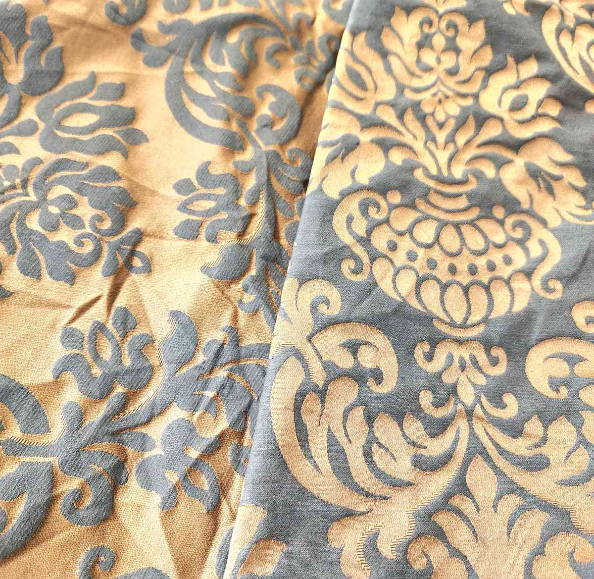 Upholstery Bolt of Gold n Navy Iridescent 7Ydsx5Ft Reversibl - Kenner, Louisiana