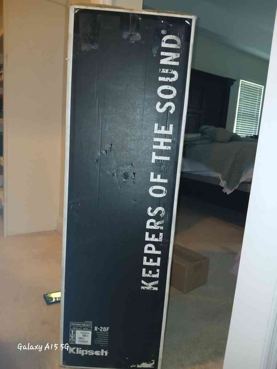 klipsch floorspeakers - Barnwell, South Carolina - FleaMarketBay