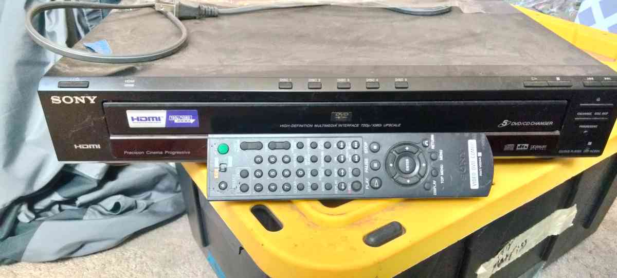 5 Disc DVD Changer - Manteca, California