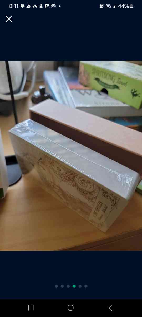 tarot cards and book brand new - Pacoima, California