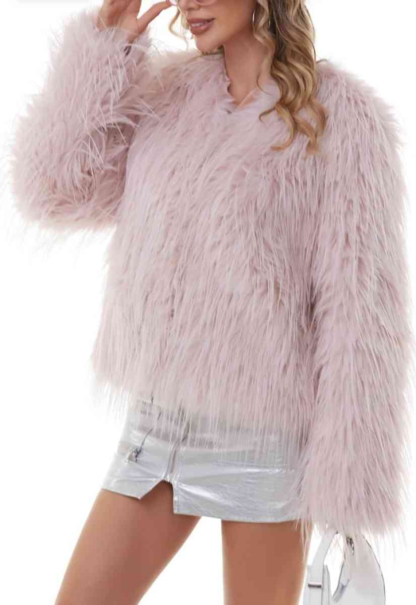 Faux Fur Pink Coat Womens Jacket Shaggy Outwear Long Sleeve - Cleveland, Ohio - FleaMarketBay