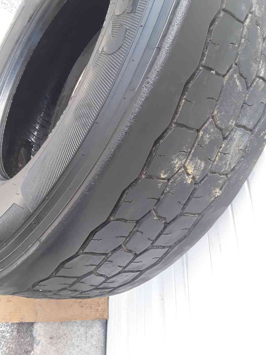 Low Pro Drive Truck Tire 295 75R 22 5 Cooper Tire Like New - Williamstown, New Jersey - FleaMarketBay