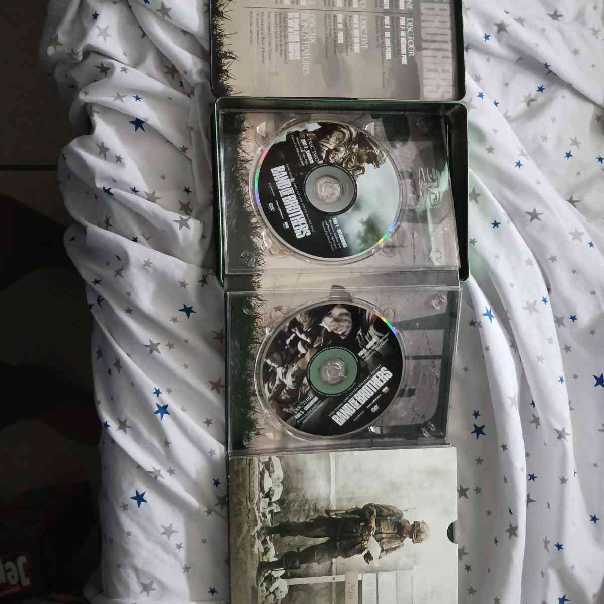 band of brothers tin dvd set - Edgewater, Florida - FleaMarketBay