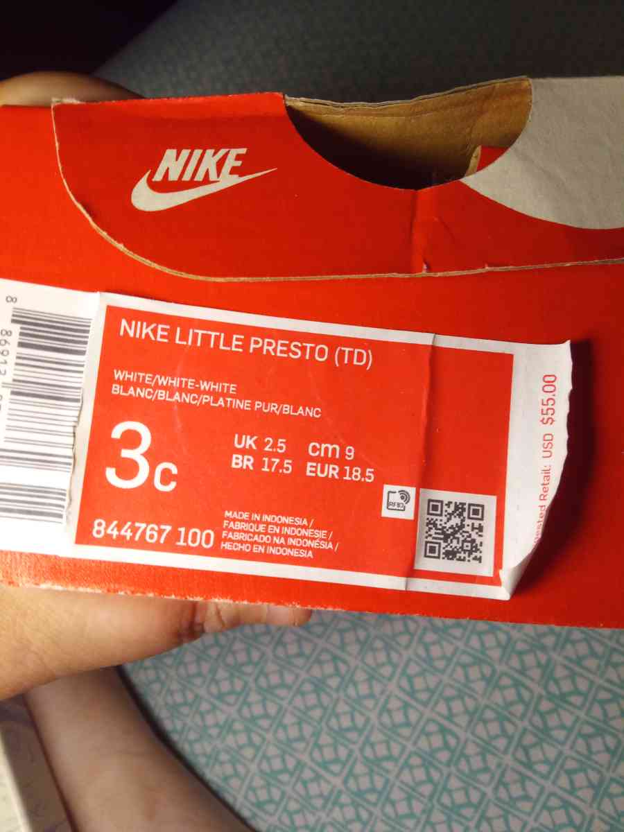 newborn baby shoes Nike baby - Cleveland, Ohio - FleaMarketBay