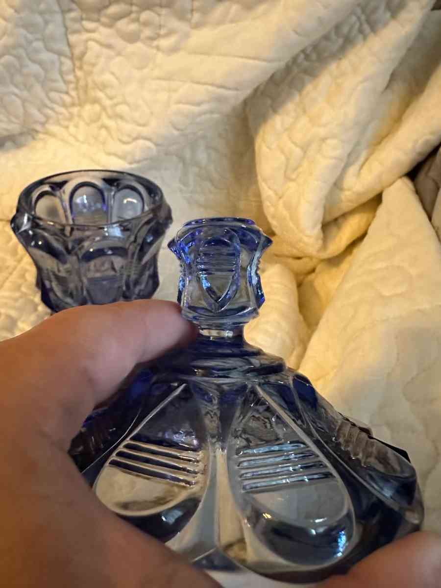 Rare blue Fenton glass trinket dish - Scott Depot, West Virginia - FleaMarketBay