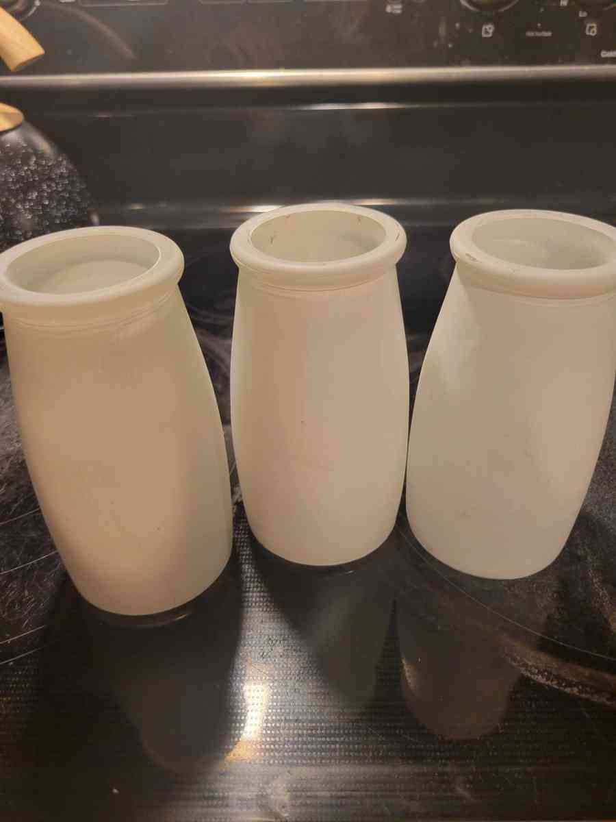 vases - Saint Petersburg, Florida - FleaMarketBay
