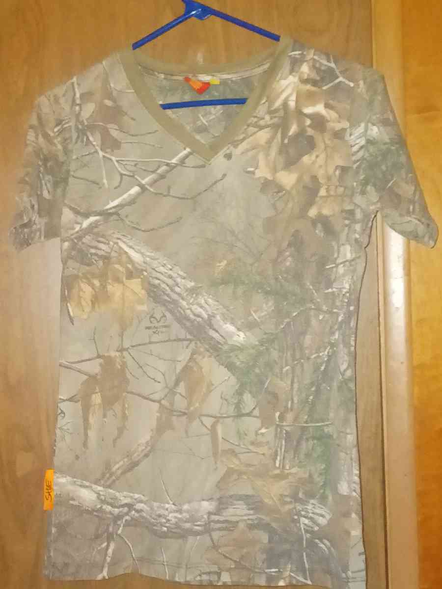 Womens camo t shirt - Leflore, Oklahoma