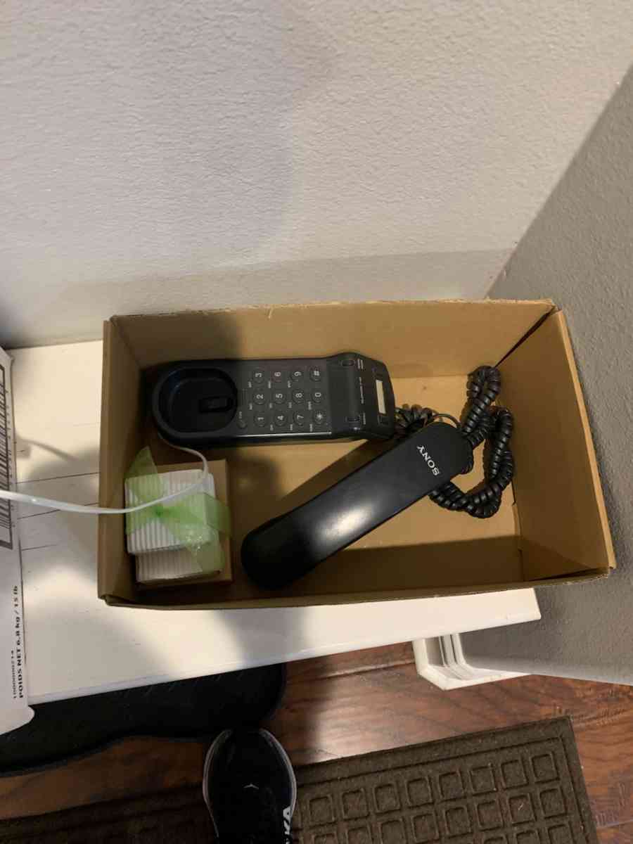 one house line phone - Natchitoches, Louisiana - FleaMarketBay