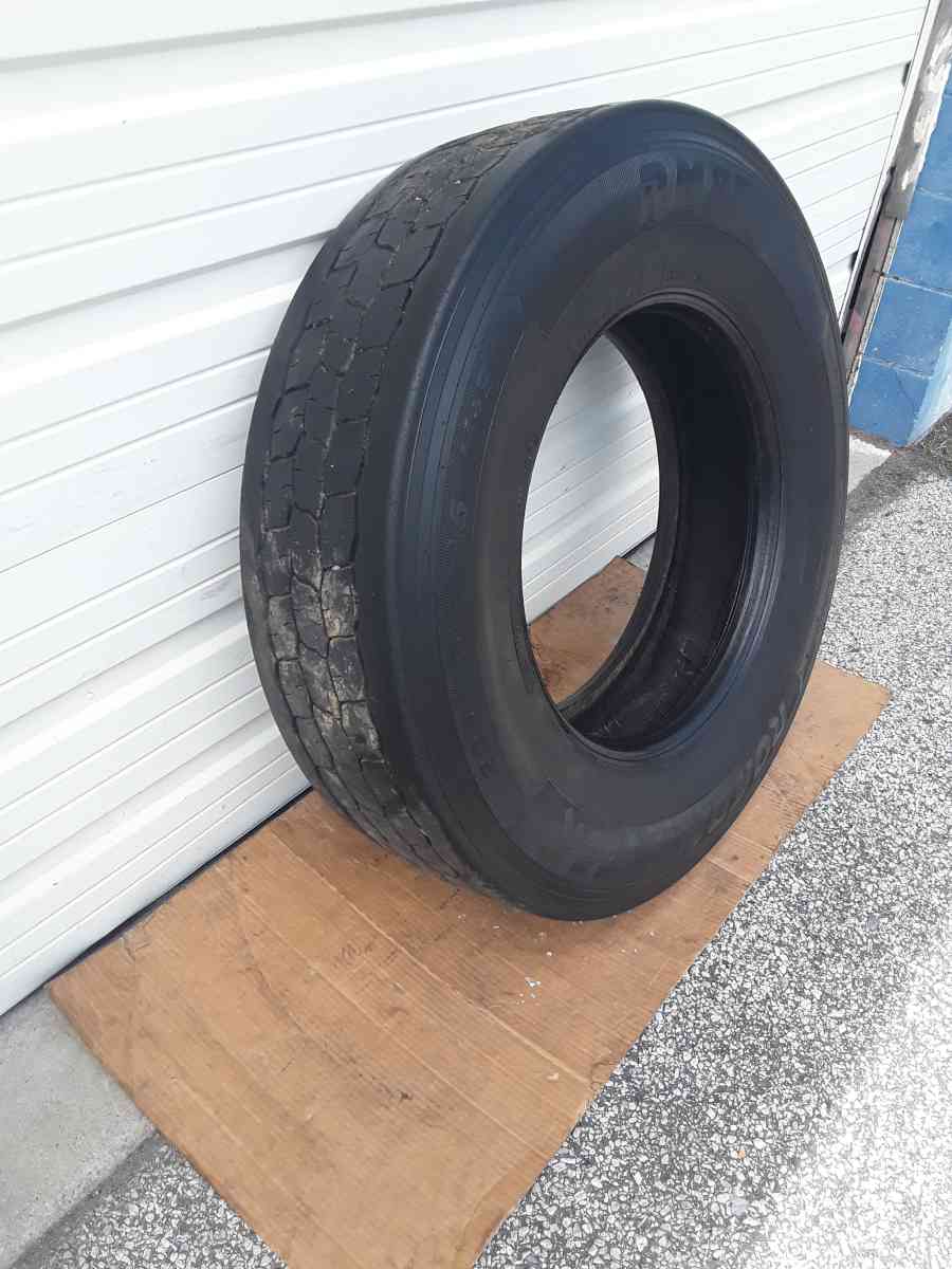 Low Pro Drive Truck Tire 295 75R 22 5 Cooper Tire Like New - Williamstown, New Jersey - FleaMarketBay