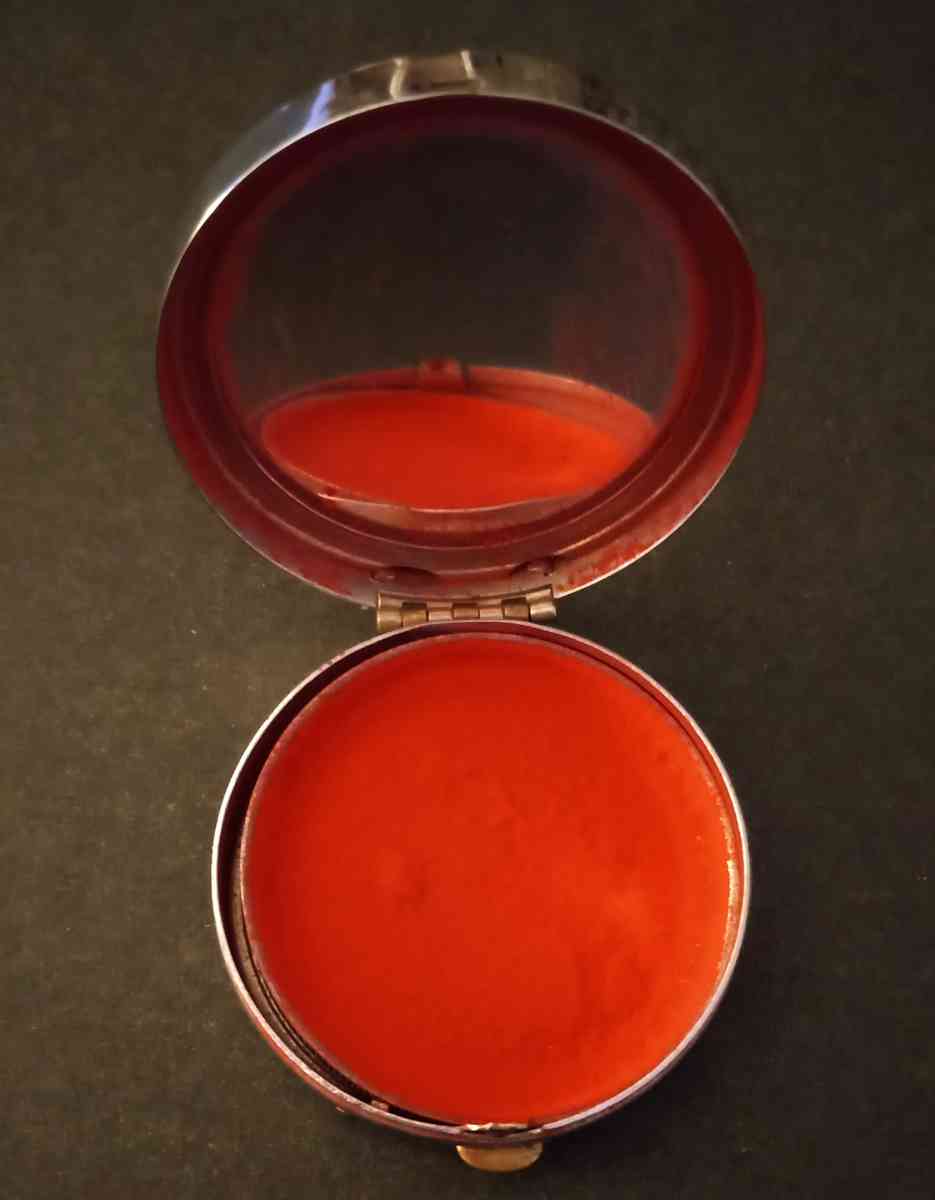 Rouge - Smithfield, Virginia - FleaMarketBay