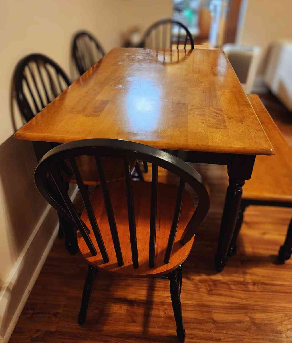 Dining Table set for 6