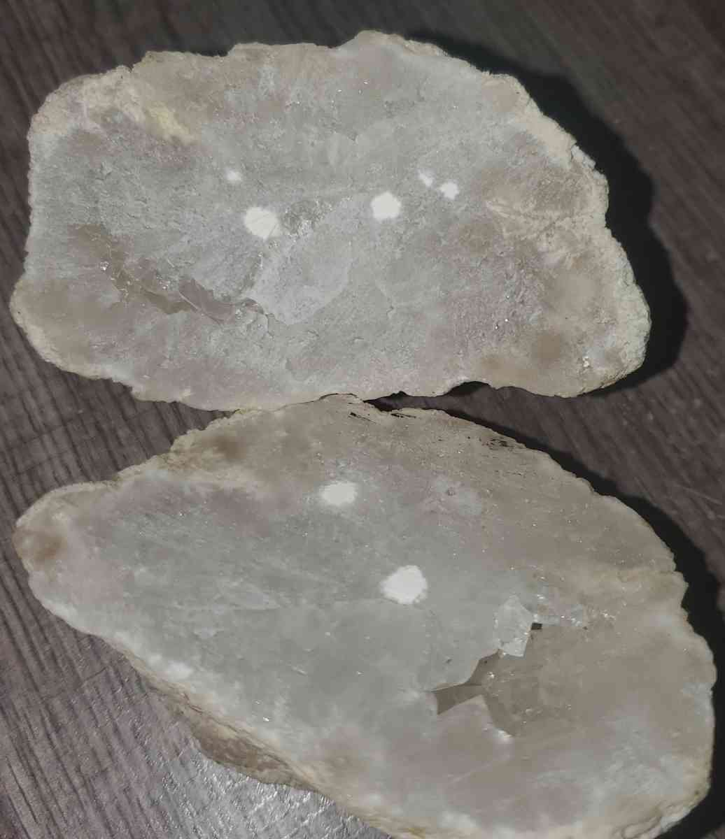 2 white quartz with crystal pockets - Arvada, Colorado - FleaMarketBay