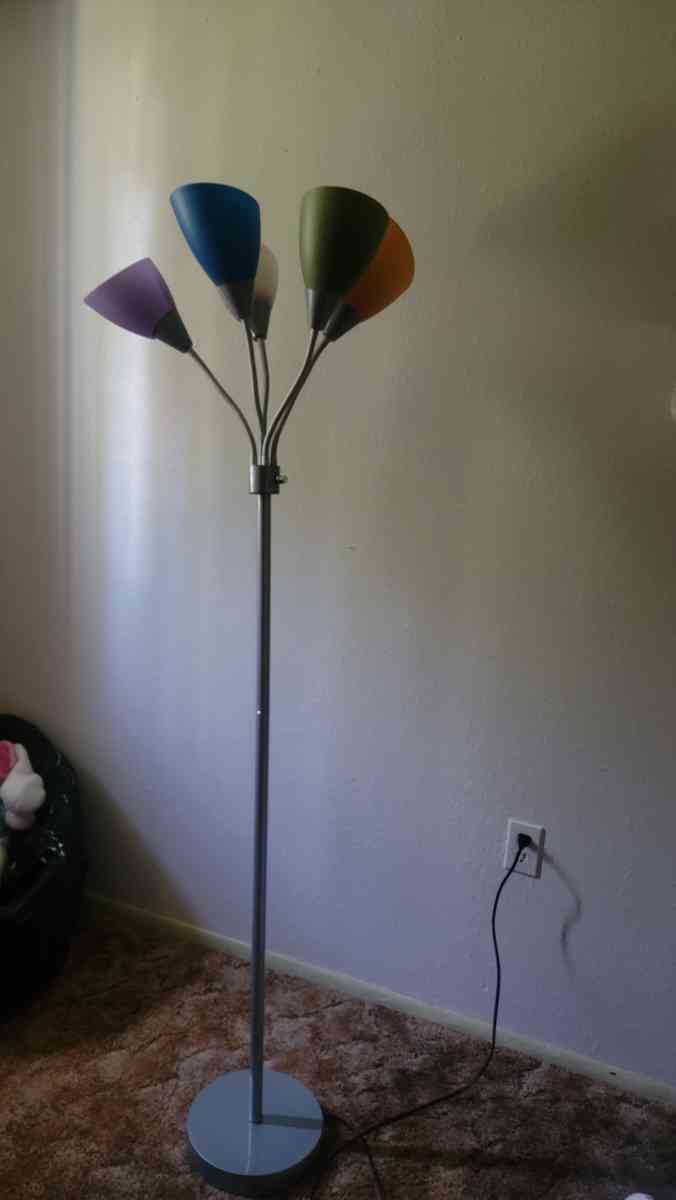 Floor lamp - Albuquerque, New Mexico - FleaMarketBay