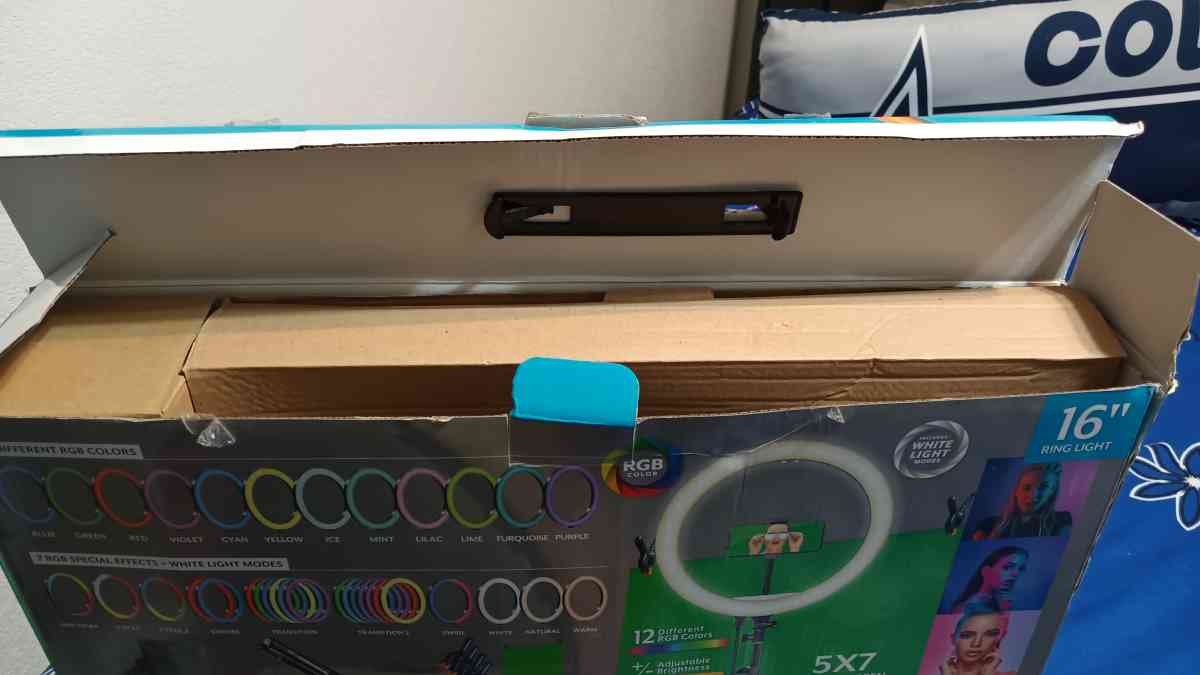 Content Creator Studio Kit - El Paso, Texas - FleaMarketBay