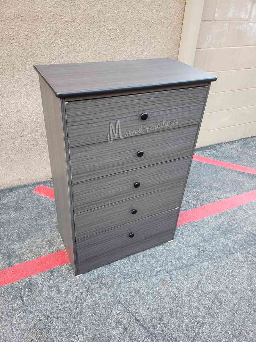 Gray Matte Bedroom Dresser Chest - Garden Grove, California - FleaMarketBay