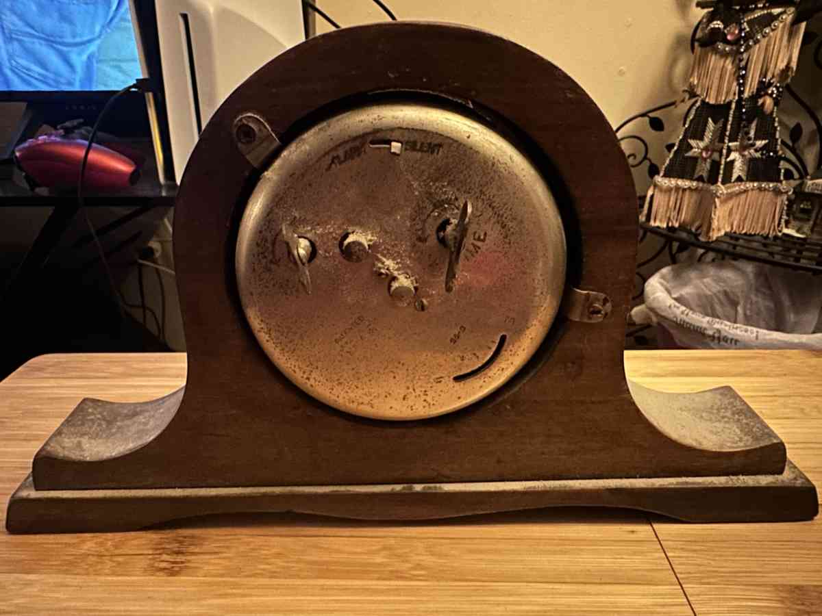 Antique 1920s Seth Thomas Mantel Clock - London, Ohio - FleaMarketBay