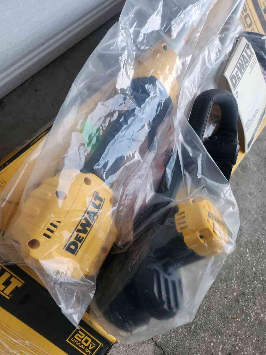 Dewalt 20v String Trimmer Kit BRAND NEW - Homosassa, Florida - FleaMarketBay