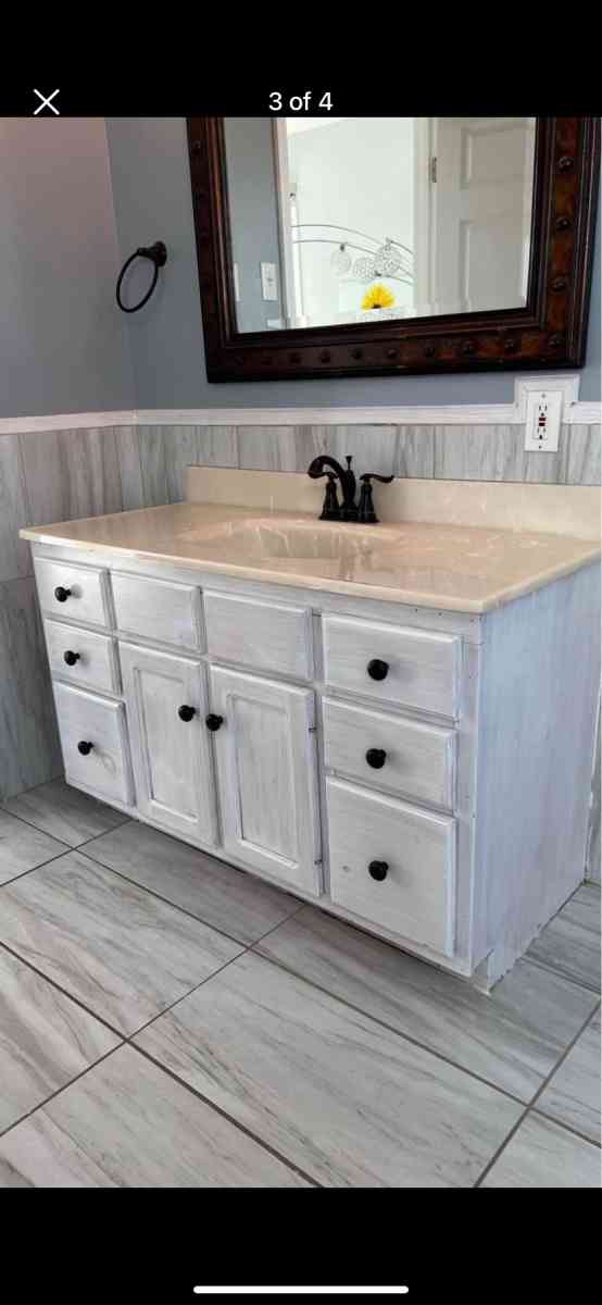 Vanity - Clinton, Tennessee - FleaMarketBay