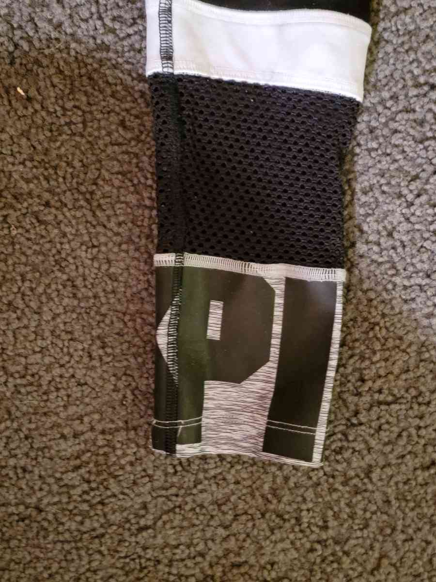 PINK Victorias Secret Ultimate Small Leggings - Wayne, Michigan - FleaMarketBay