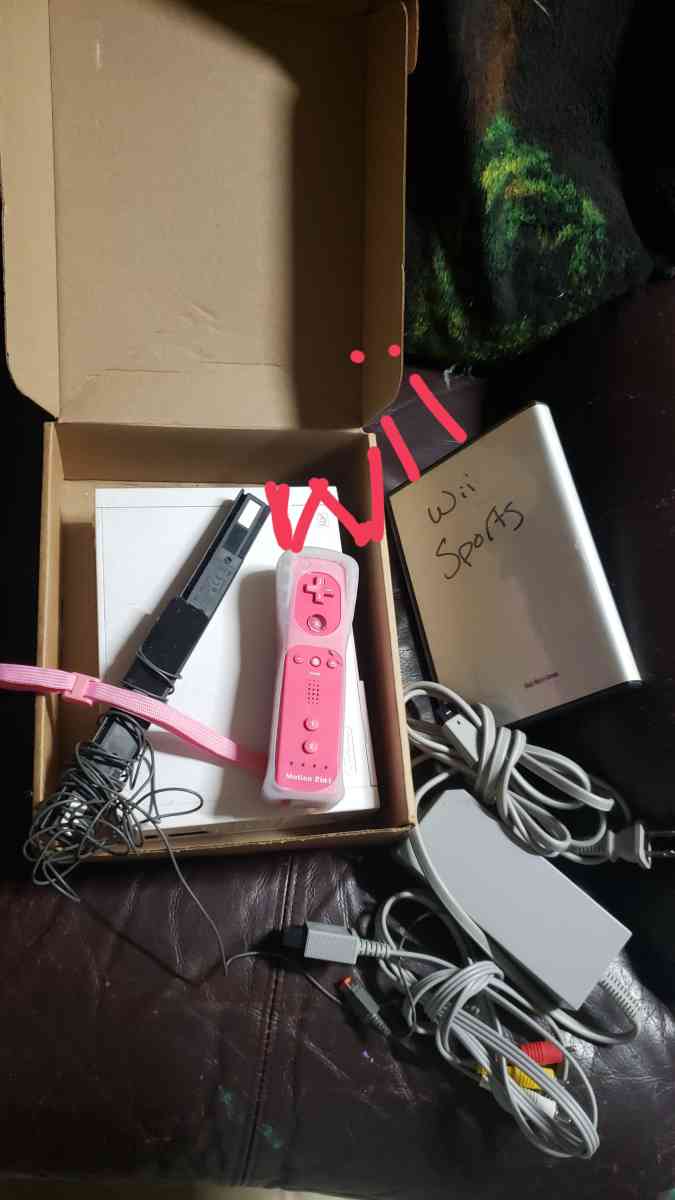 wii game system and wii game - Walnut Ridge, Arkansas - FleaMarketBay