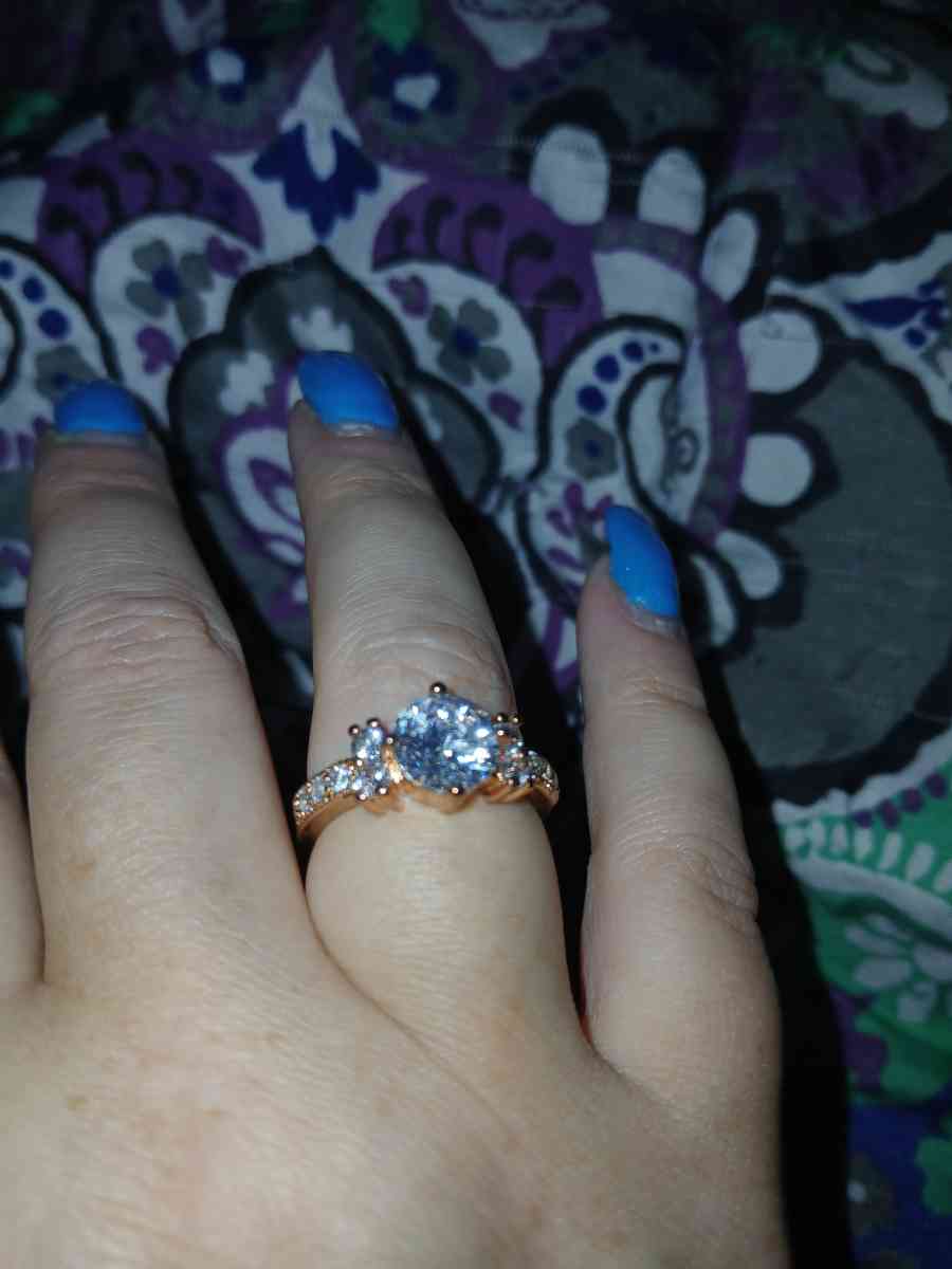 womens rings - Springfield, Pennsylvania - FleaMarketBay