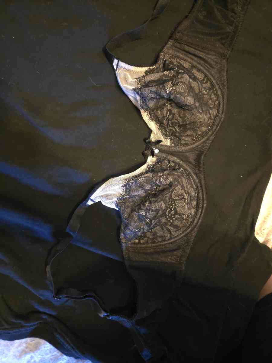 Womens Lacy Bra - Chickamauga, Georgia - FleaMarketBay