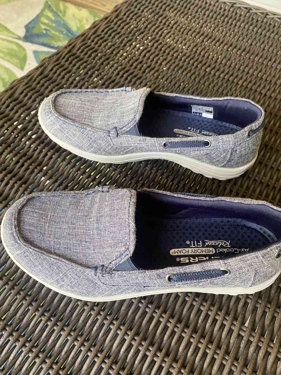 Sketchers Air Cooled Memory Foam - Cincinnati, Ohio - FleaMarketBay
