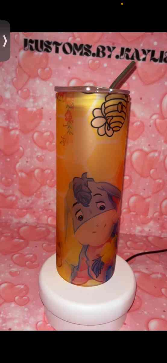 Winnie the Pooh frosted glass tumbler - Oxnard, California - FleaMarketBay