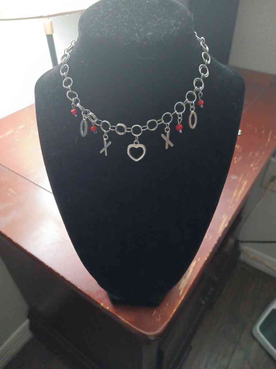 necklaces - Kissimmee, Florida - FleaMarketBay