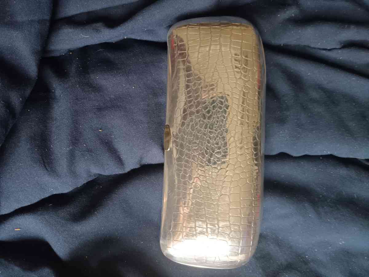 eyeglass cases all a dollar a piece - North Charleston, South Carolina - FleaMarketBay