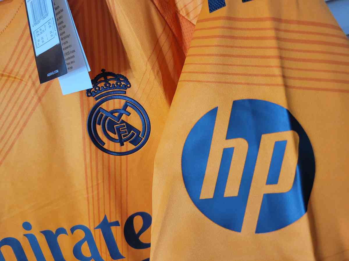 Real Madrid Jersey Soccer 2025 Player Version Size L XL - Miami, Florida - FleaMarketBay