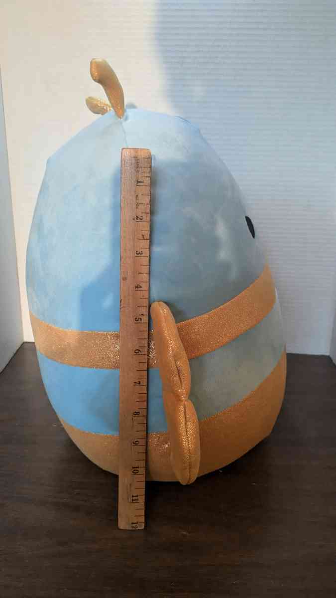 Squishmallows Adopt Me Queen Bee Kelly toy 14 Gold Glitter - Phoenix, Arizona - FleaMarketBay