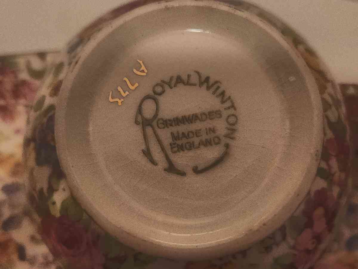 Cream and Sugar Bowl With Tray - Buford, Georgia - FleaMarketBay