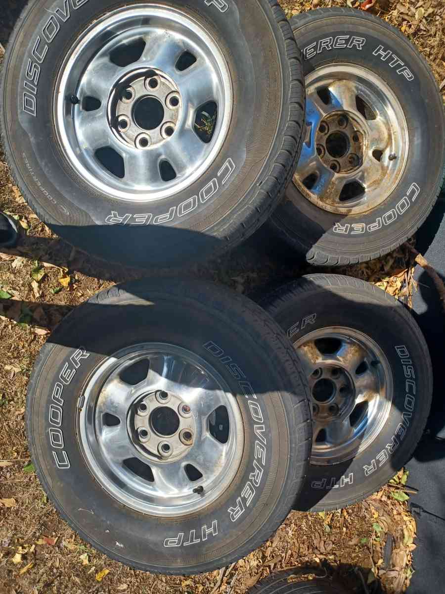 Tires 16inch - Mansfield, Texas - FleaMarketBay