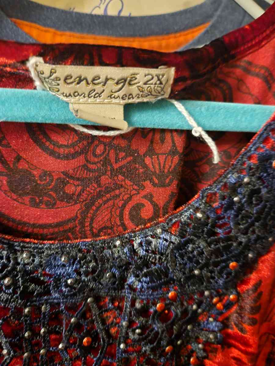 Energe world wear 2x 3 - Simpson, Louisiana - FleaMarketBay