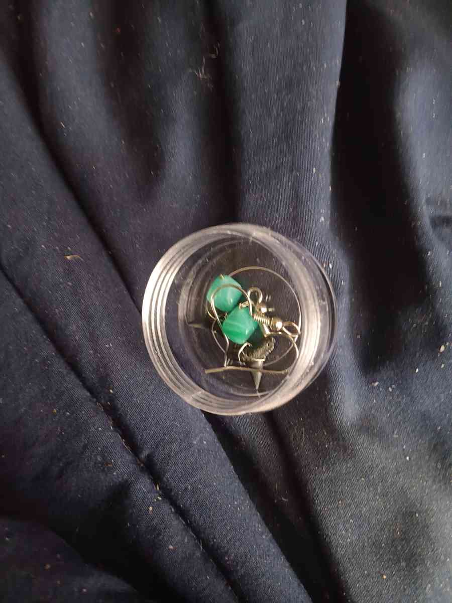 pins and air earrings - North Charleston, South Carolina - FleaMarketBay