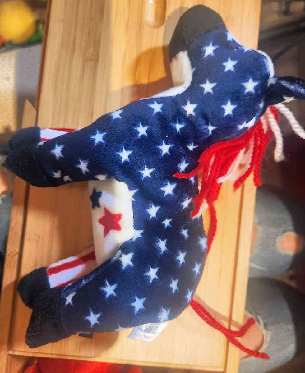 Lefty Beanie Baby - Buford, Georgia
