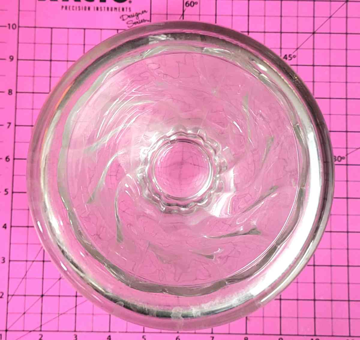 Vintage Glass 8 Trifle Bowl on Beautiful Swirl Pedastal - Kenner, Louisiana - FleaMarketBay