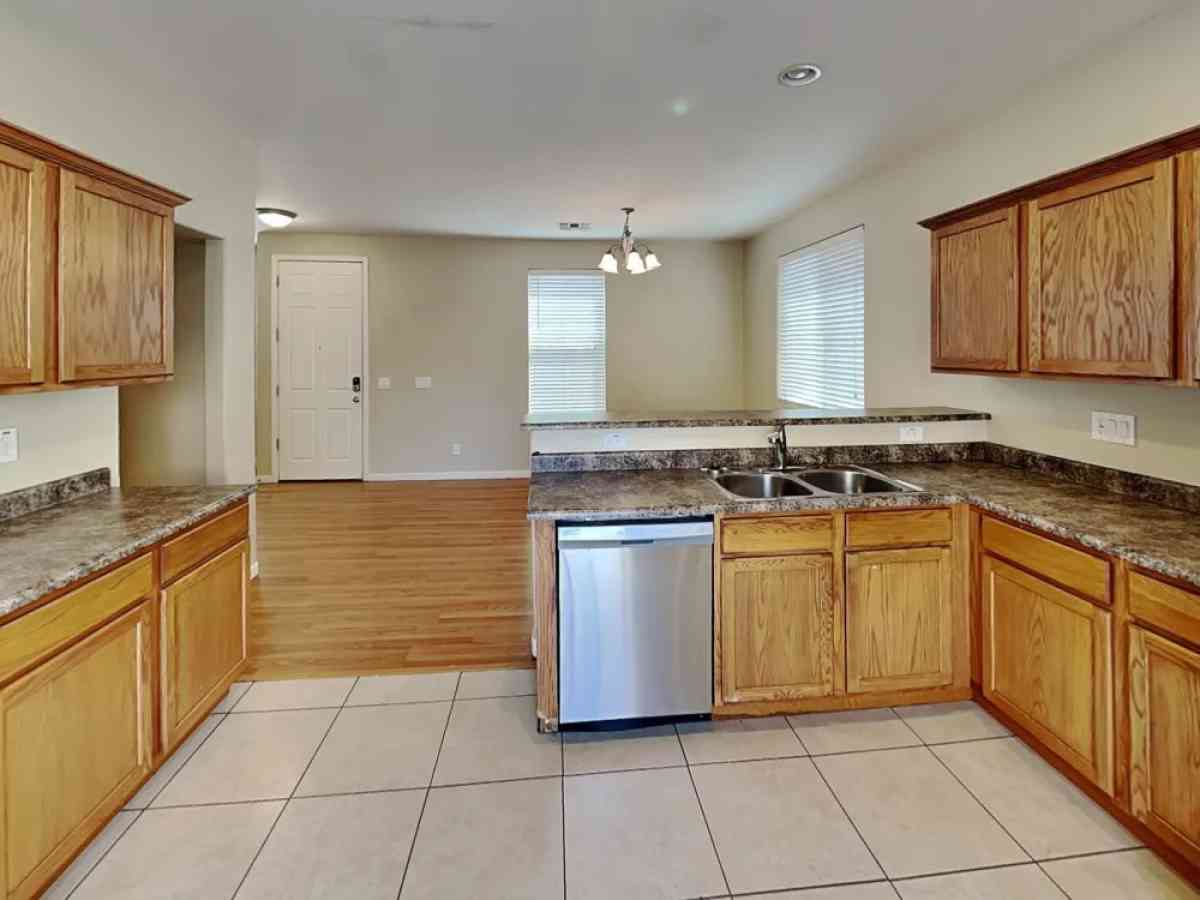 House for rent - Alpine, Arizona - FleaMarketBay