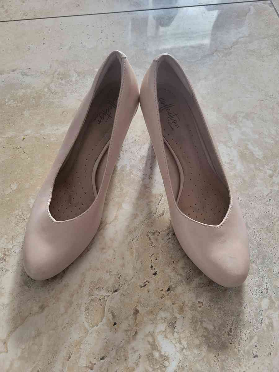 Comfy heels - Fort Lauderdale, Florida - FleaMarketBay