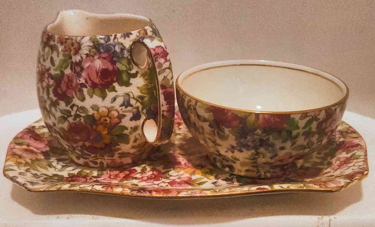 Cream and Sugar Bowl With Tray - Buford, Georgia - FleaMarketBay