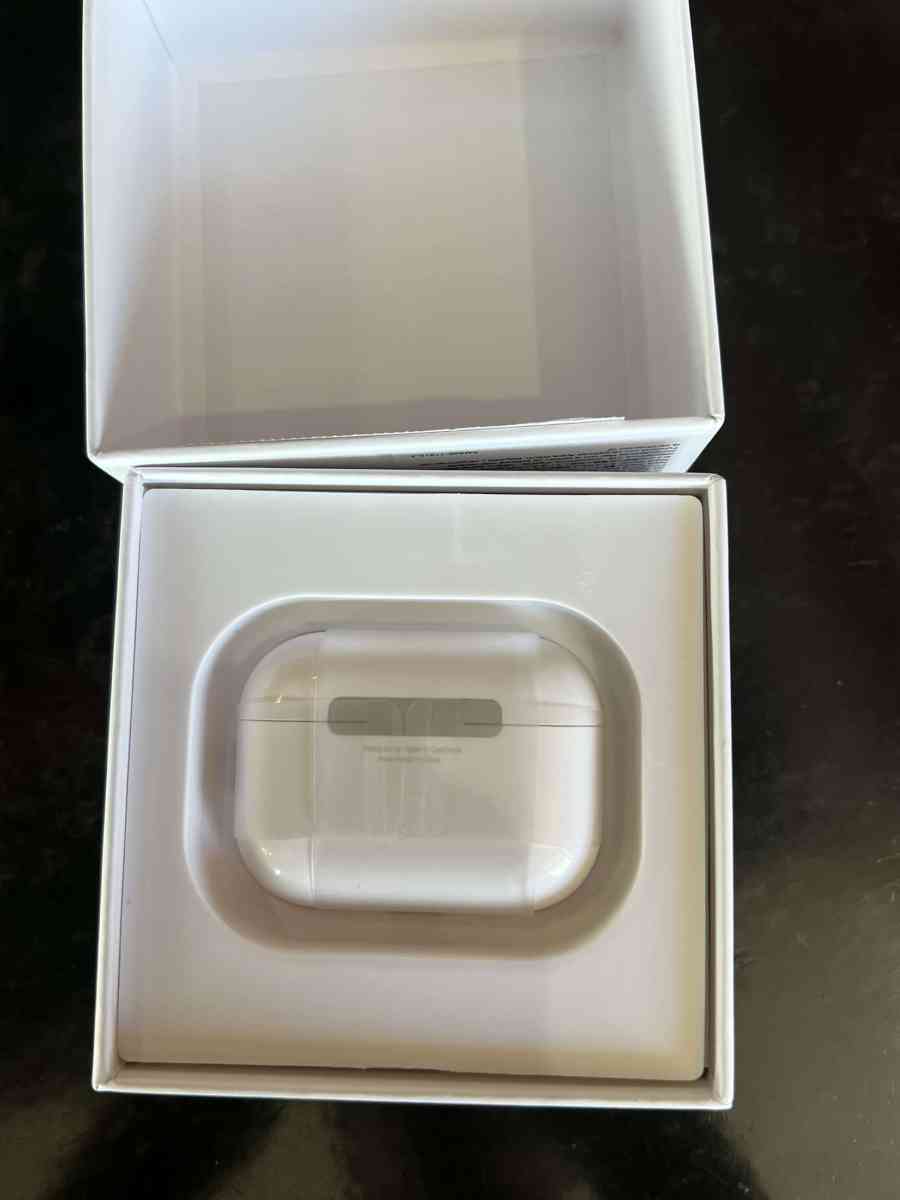 Brand New AirPod Pro Max Generation 2 - Chandler, Arizona - FleaMarketBay