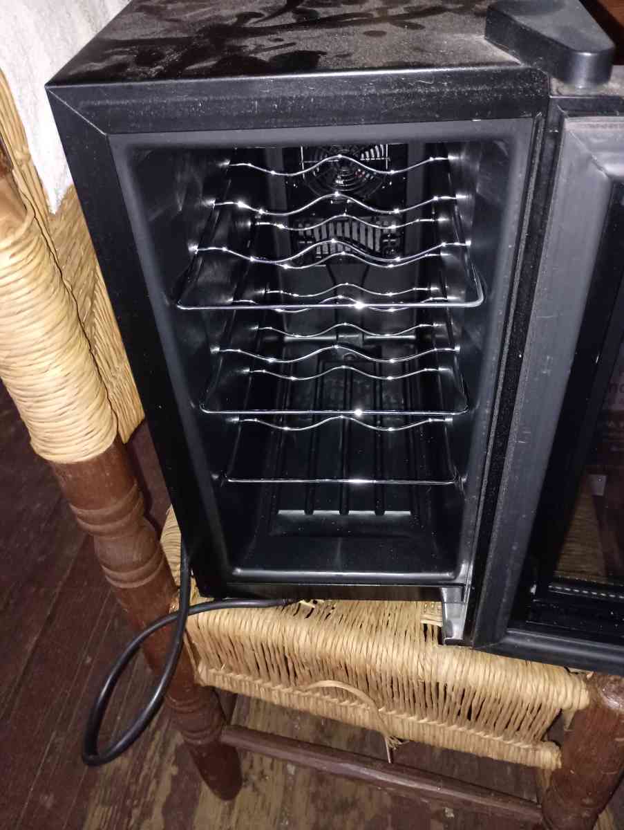 whine cooler has been tested works fine - Marion, North Carolina - FleaMarketBay