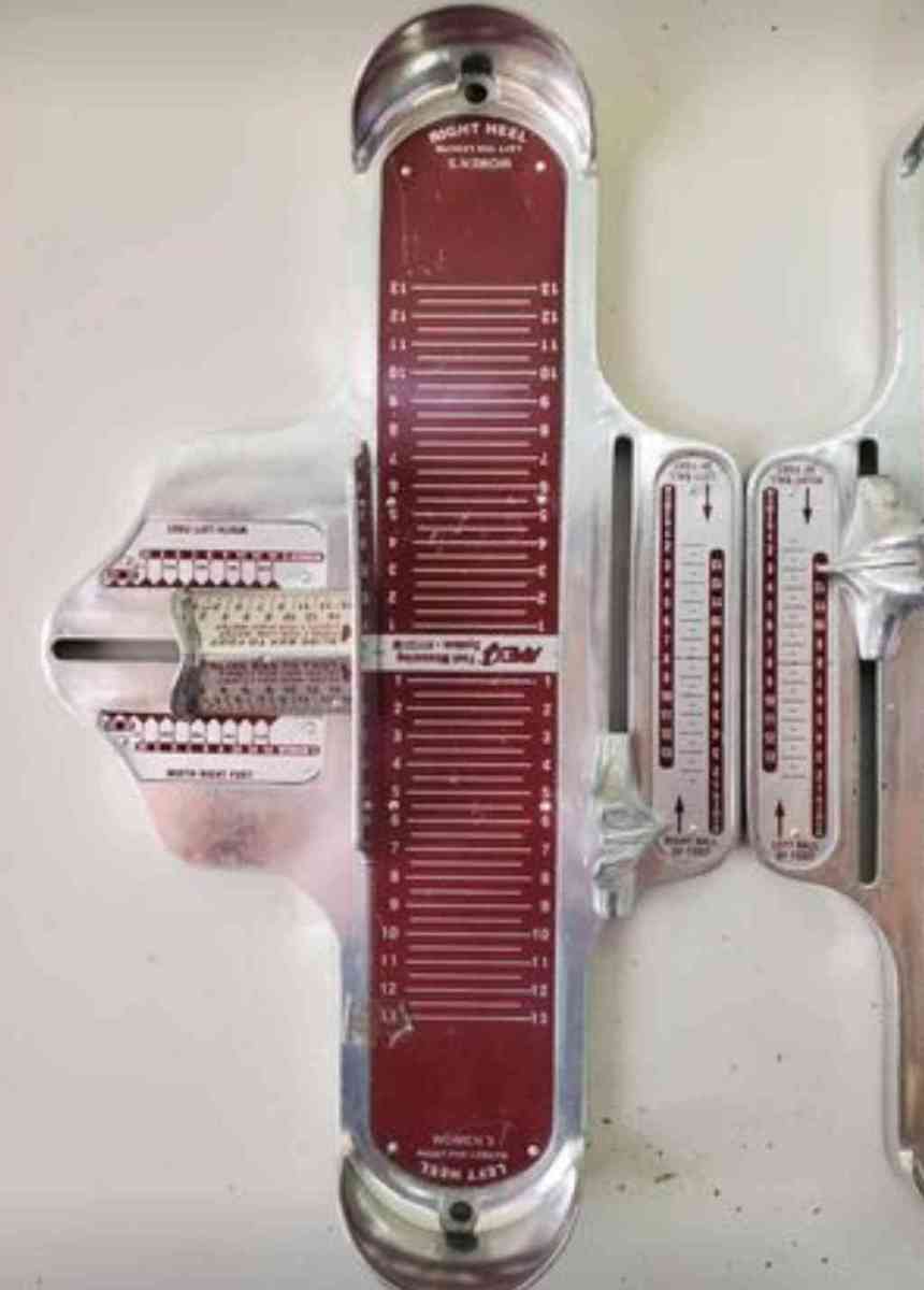 Foot Measuring Tool  2 Pack  Retail Boutiques  RRR Apparel - Rock Island, Tennessee - FleaMarketBay