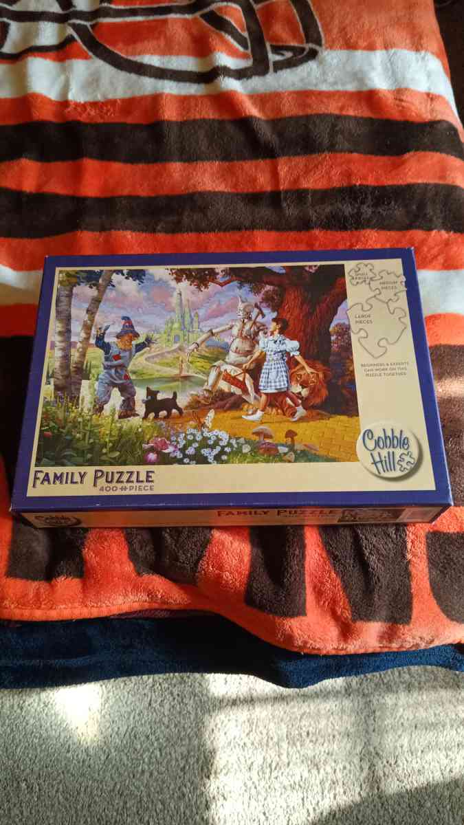 family puzzle 400 plus Pieces - Dayton, Ohio